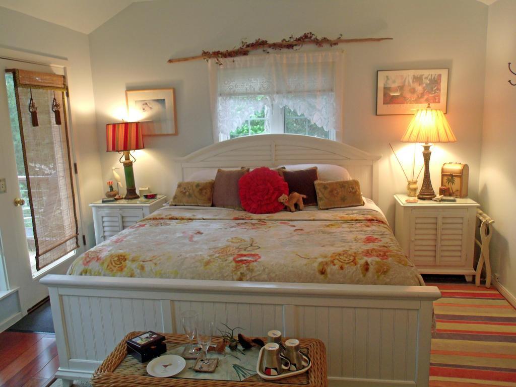 Inn To The Woods Friday Harbor Camera foto